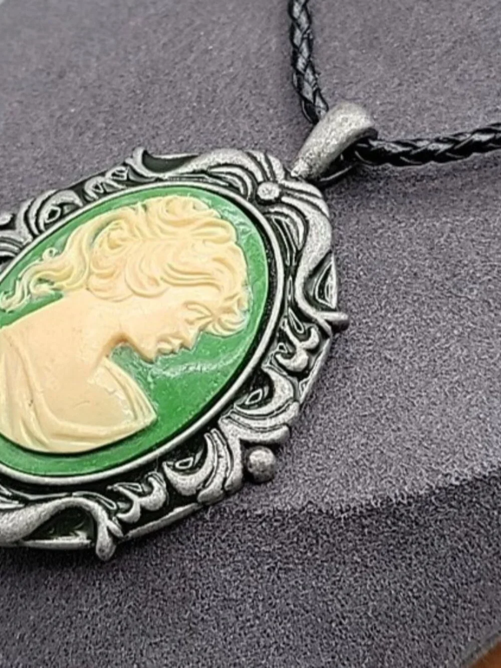Vtg Large Cameo Lady Statement Pendant  Necklace Green White Resin Black Cord
